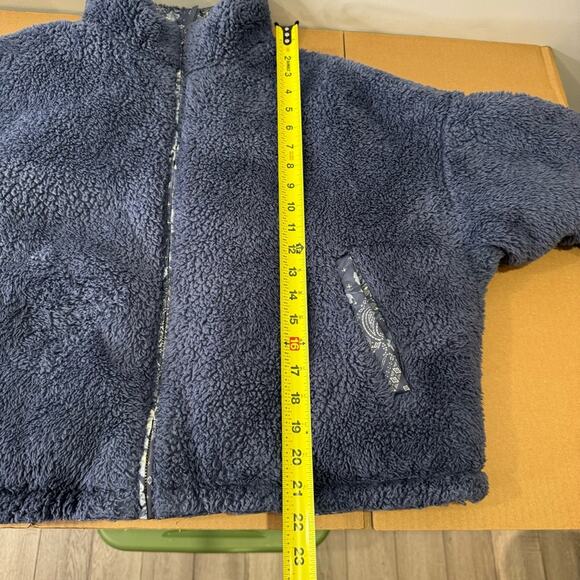 American Eagle AE Bandana Print Reversible Chill Puffer Oversized fit Paisley - Picture 11 of 12